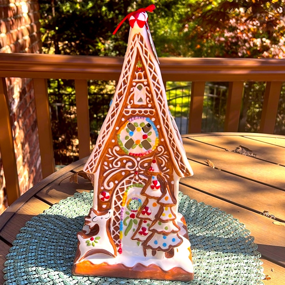 NWT blue sky clay works gingerbread candle house
